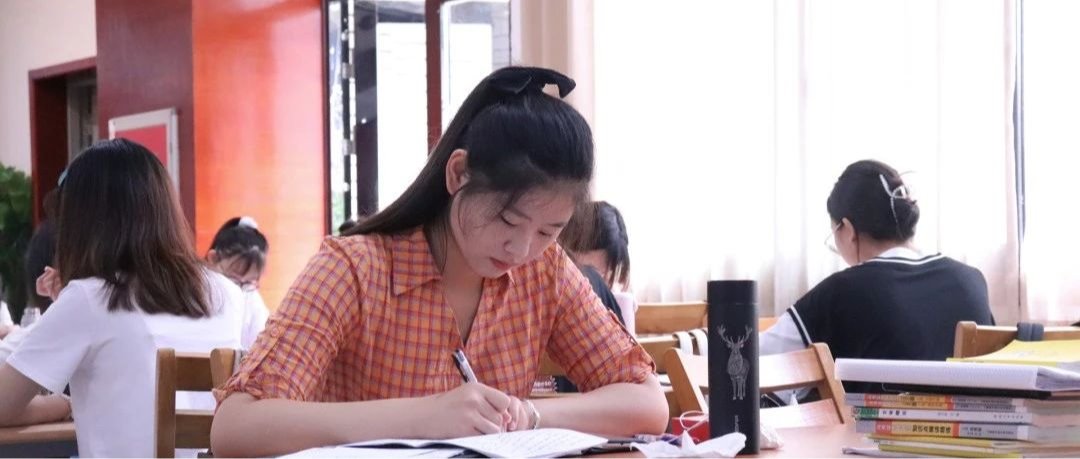 爸妈，我在文理过得很好